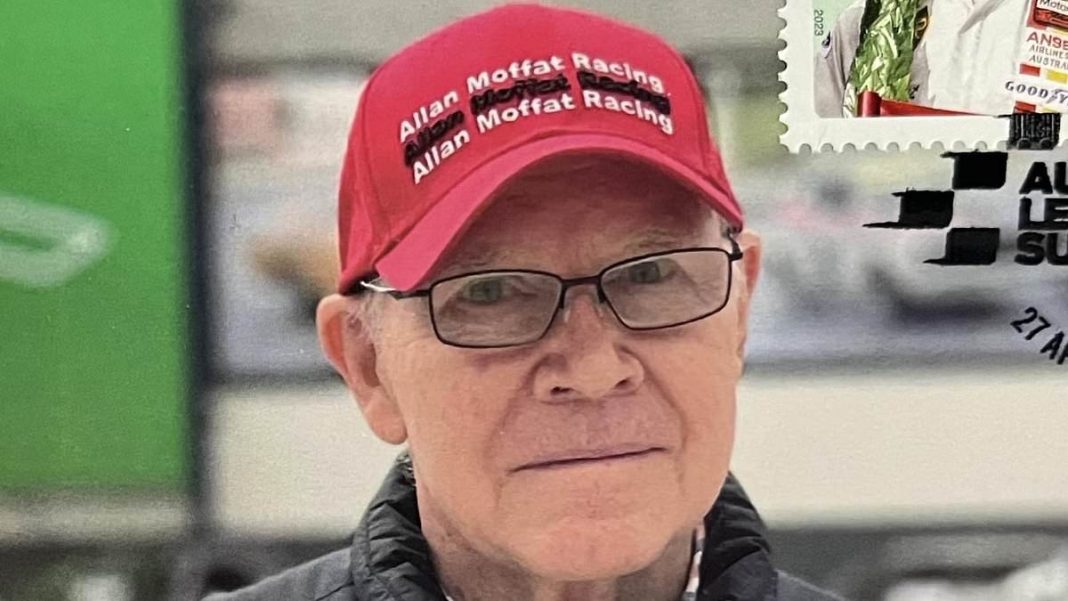 A close friend of Supercars legend Allan Moffat has revealed the four-time Bathurst champion's daily battle with dementia