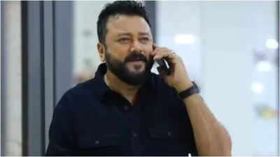Jayaram, a notable figure in the Mollywood film industry, faced backlash in the past for his minimal roles in cross-lingual films, but he has triumphantly turned the tide with his riveting performance as King Rajashekara in 'Kantara: Chapter 1'.