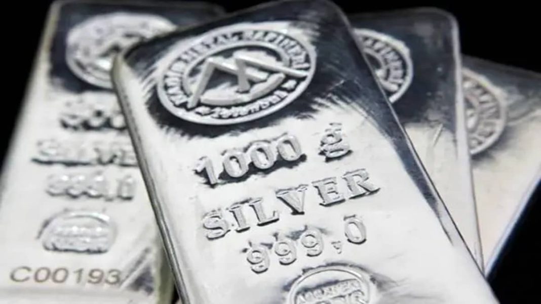 Kotak MF temporarily pauses new investments in Silver ETF Fund of Fund; SIPs, redemptions unaffected