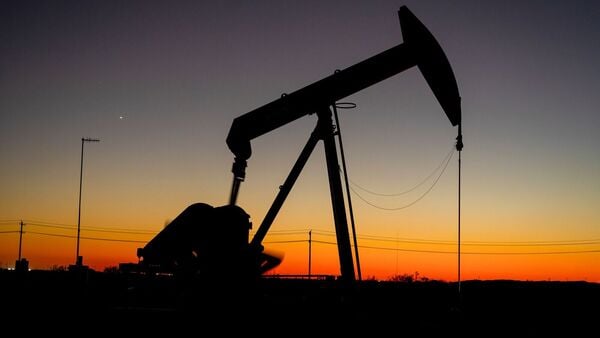 Currently, discounts on Russian oil stand in the range of $2-4 a barrel.