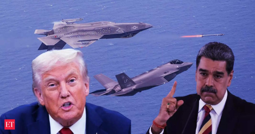 Donald Trump and Nicolas Maduro (R).