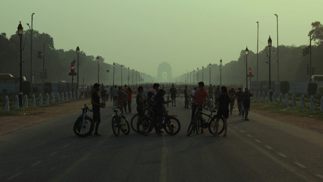 Air pollution could be silently fuelling inflammation, increasing the risk of Rheumatoid Arthritis in cities like Delhi–NCR. But exactly what does it do to the body?