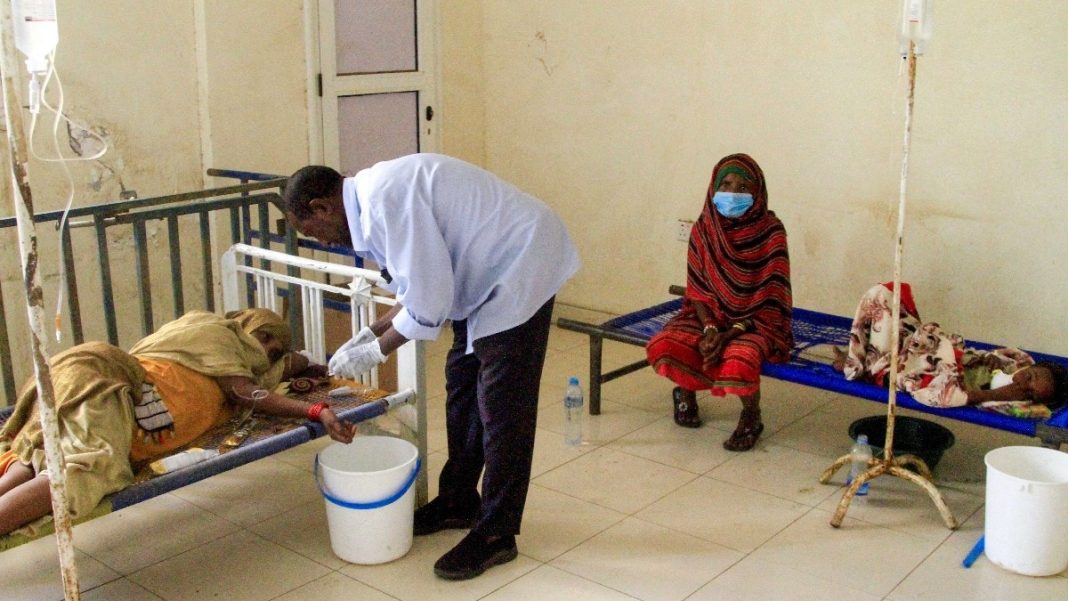 Delhi reports a sharp spike in cholera cases linked to contaminated water (Photo: AFP)