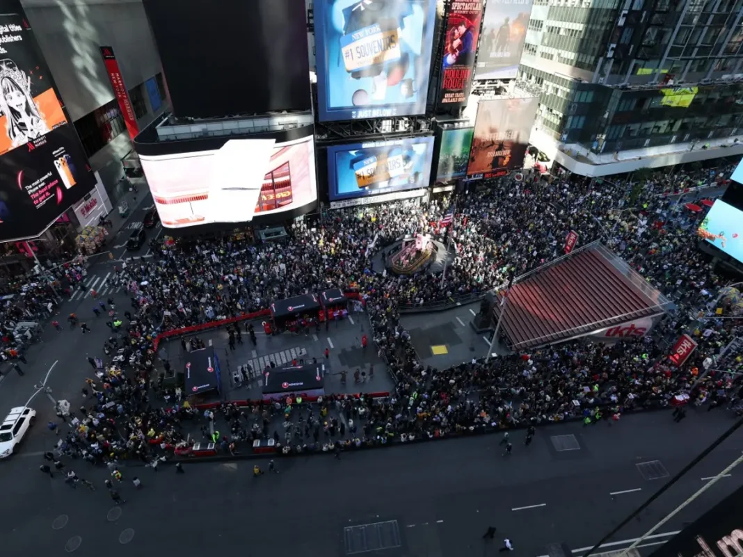 Millions protest across the US in the ‘No Kings II’ demonstrations against Trump’s authoritarianism