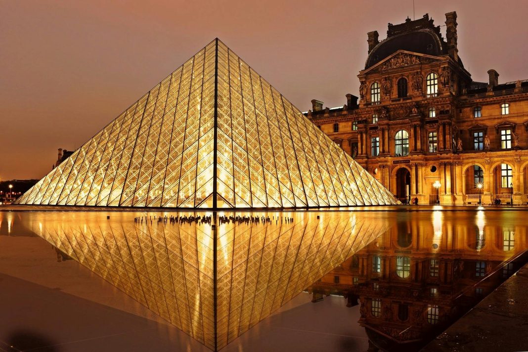 Thieves flee Paris museum with jewellery worth tens of millions of euros - What was taken during the daring Louvre heist? (Photo: Pixabay)