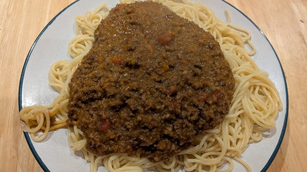 In experiments with nearly 400 volunteers, spaghetti Bolognese consisting of offal mixed with standard beef mince proved a hit - so I'm trying the dish myself 