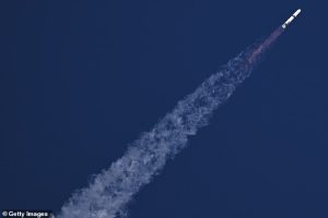 The company's massive New Glenn rocket blasted off from Cape Canaveral Space Force Station, Florida, at 15:55 local time (20:55 GMT)