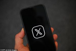 It is one of the world's biggest social media sites, but X has now gone down in an outage affecting thousands of users.