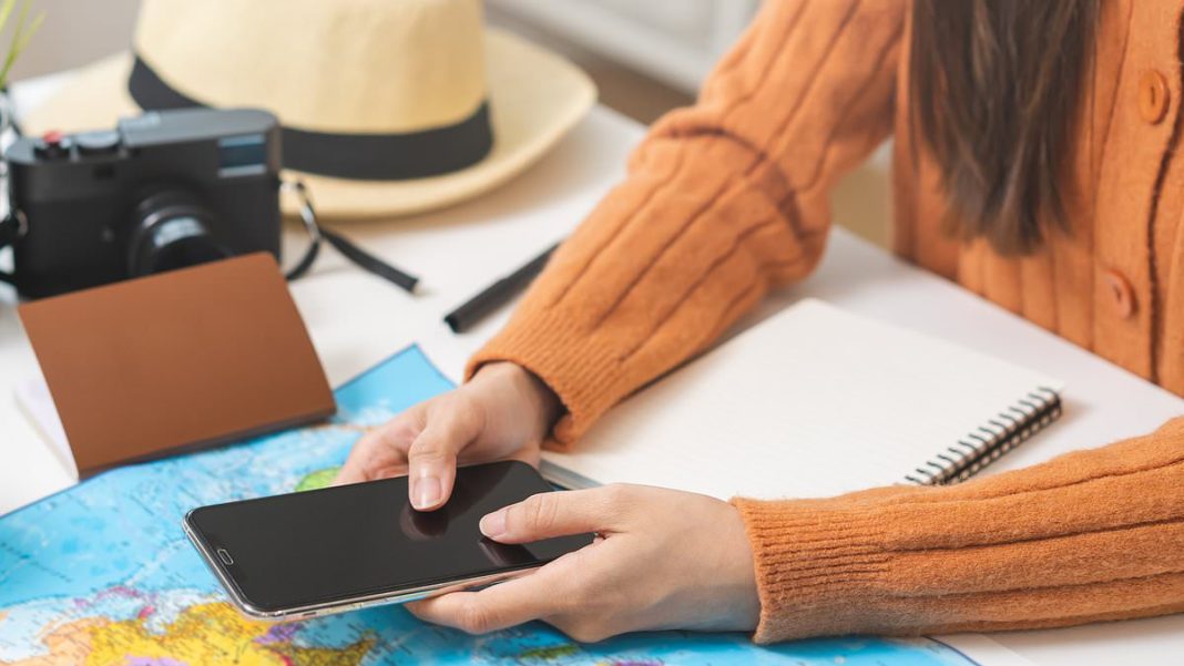 As Black Friday kicks off today, November 28, there will be countless holiday and travel-related deals on offer - but tourists have been warned to stay vigilant for scams (stock)