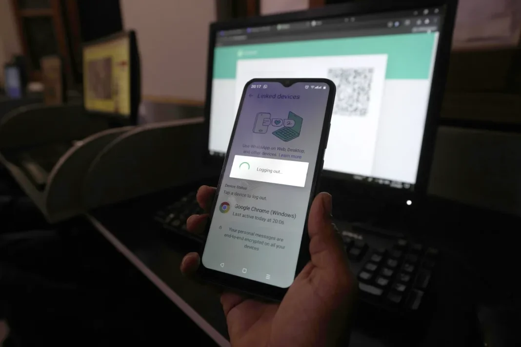 WhatsApp, Telegram users cannot use apps without SIM