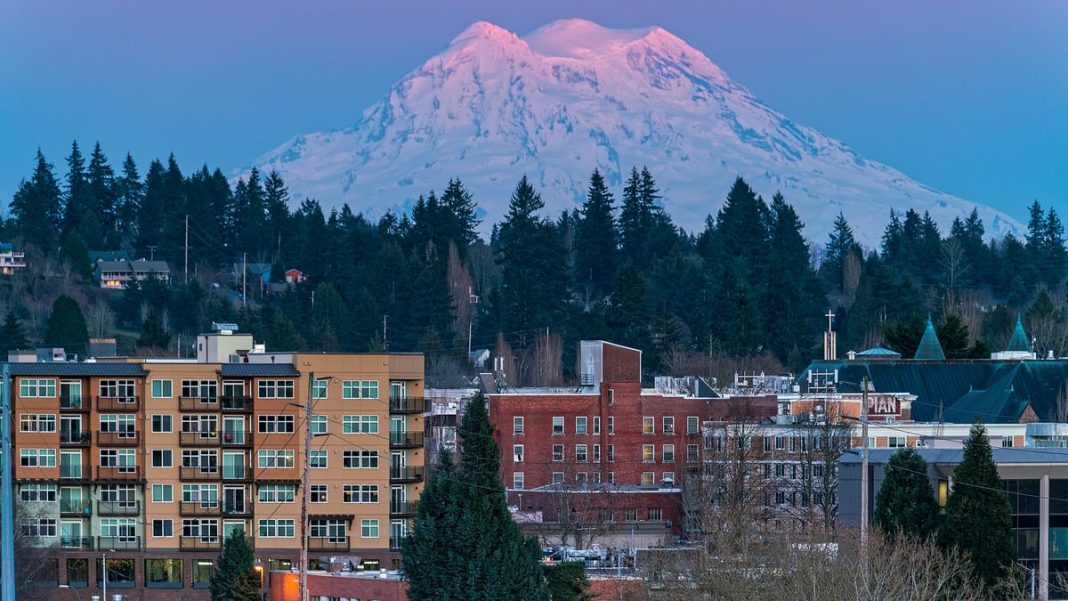 Mount Rainier, one of the most dangerous volcanos in the US, looms over Olympia, Washington. This city is home to more than 50,000 people