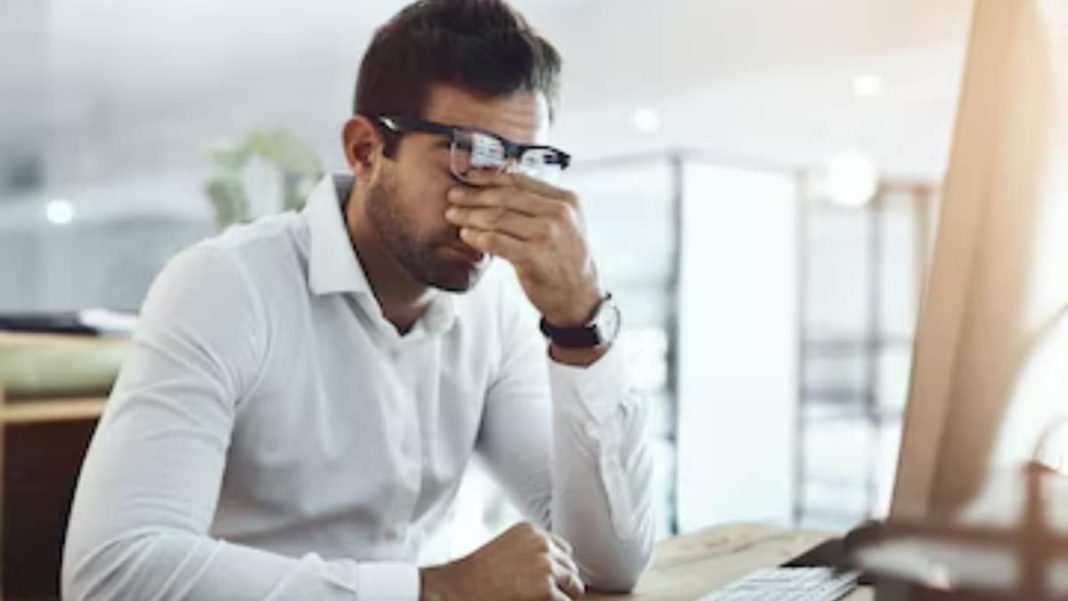 The global technology industry has been hit by a massive wave of layoffs, with over 112,000 employees losing their jobs across approximately 218 tech brands. (Representative Image/ Freepik)