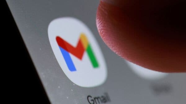 The Gmail app icon on a smartphone in this illustration taken October 27, 2025. REUTERS/Dado Ruvic/Illustration