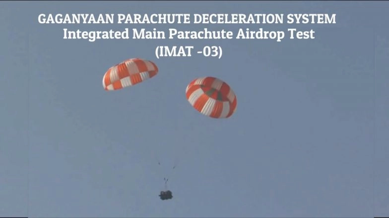 ISRO Gaganyaan Integrated Main Parachute Airdrop Test (Photo Credits: X/@isro)