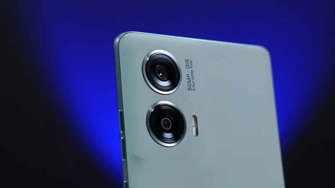 Motorola Edge 50 Fusion price drops to under Rs 16,000 on Amazon: How to grab this deal