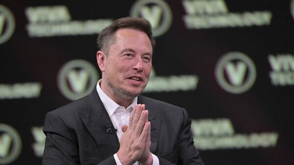 Elon Musk secures record $1 trillion Tesla pay package, largest ever for a CEO