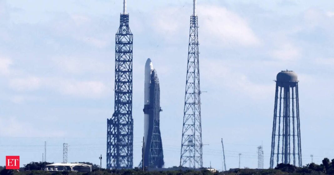 A Blue Origin New Glenn rocket stands after a second delay of NASA's EscaPADE mission because of 'space weather' the rocket is carrying two satellites to orbit Mars, at the Cape Canaveral Space Force Station in Cape Canaveral, Florida, U.S., November 12, 2025.