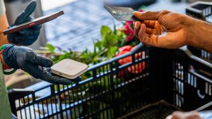 The BBB says reports of "ghost tapping" are rising, with some victims losing more than $1,000 to contactless theft. (M. Scott Brauer/Bloomberg via Getty Images)