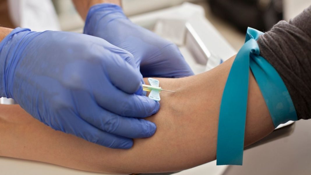 World Diabetes Day 2025 report: 1 in 2 Indians tested show high blood sugar (Image source: Canva)