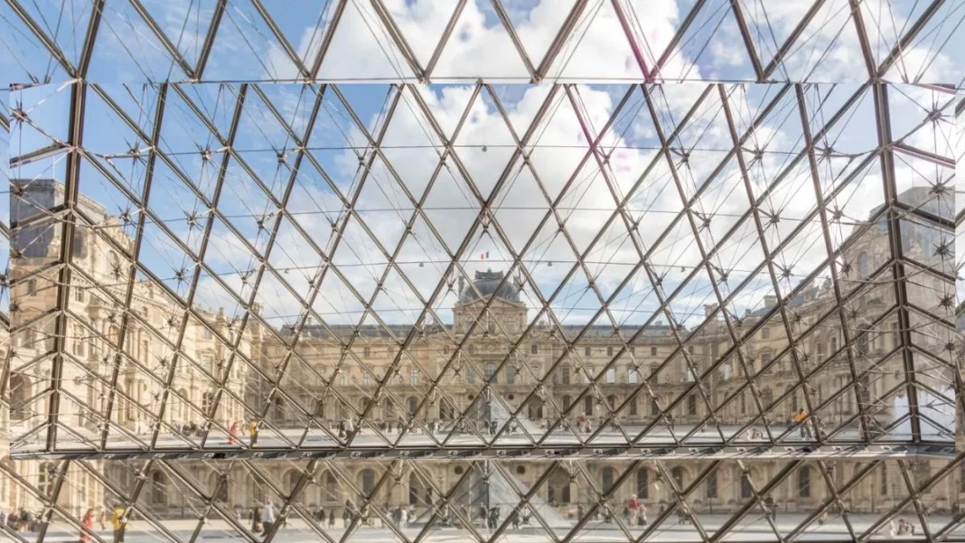 Louvre Museum