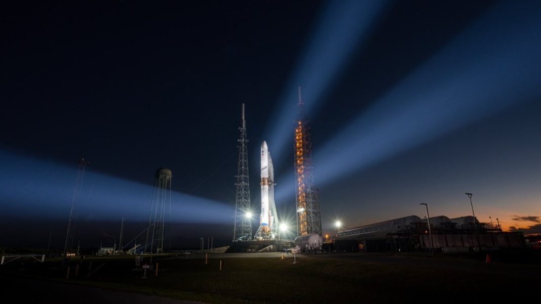 New Glenn rocket with the Escapade Mars mission on pad. (Photo: Blue Origin)