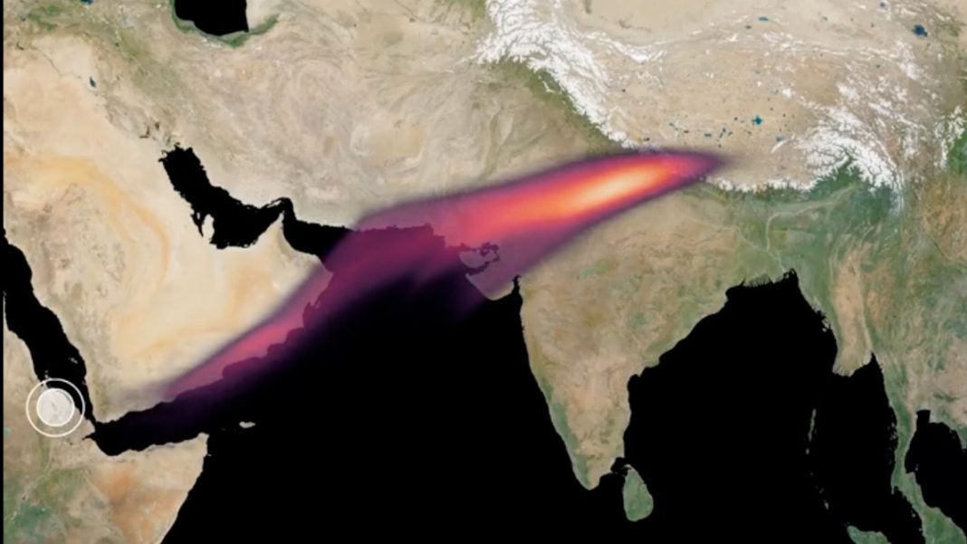 Emission from Hayli Gubbi volcano passing over India. (Photo: X/
