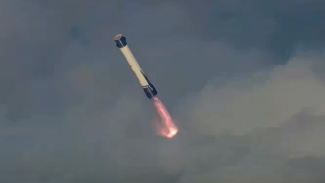 Blue origin's New Glenn returns for landing from space. (Photo: Blue Origin)