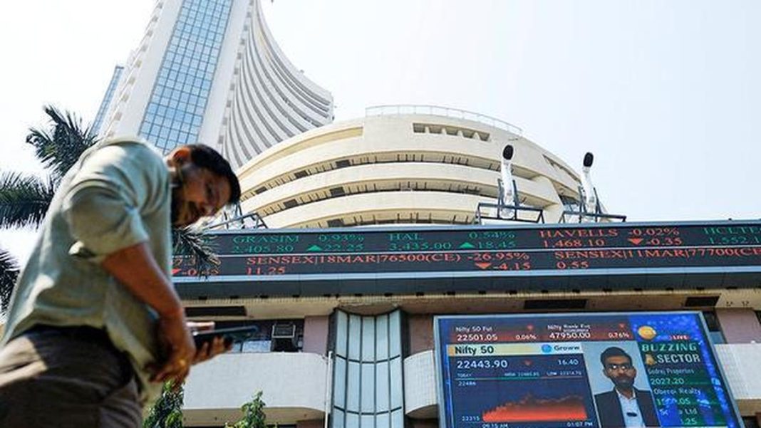 The Sensex dipped by 13.71 points or 0.02% to settle at 85,706.67. The Nifty skidded 12.60 points or 0.05% to 26,202.95 on November 28, 2025. File | Photo Credit: Reuters