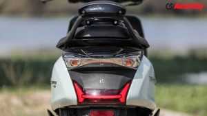 The rear styling of the Destini 110 bears a resemblance to the Vida lineup of electric scooters, giving it a distinctive look. It also features an externally mounted fuel filler cap at the rear, which can be accessed using the central combination lock.
