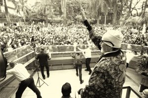 Amitabh Bachchan dedicated a note on his blog to his fans.