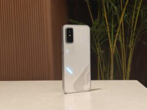 Infinix GT 30 Pro in Blade White colour variant