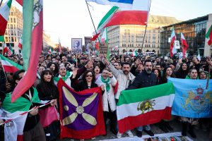 Iranians in exile and their supporters protest under the motto: 'Freedom for Iran under the leadership of Prince Reza Pahlavi', after Israel and the U.S. launched strikes on Iran, in front of the Brandenburg Gate in Berlin, Germany, March 1, 2026. REUTERS/Nadja Wohlleben