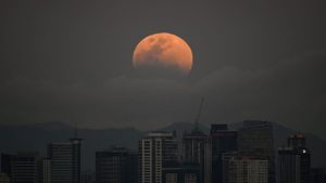 Blood Moon rising over Manila on March 3, 2026. (Photo: AFP)