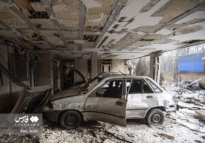 A densely populated residential complex in Arak was hit in a missile strike carried out by the United States and Israel, according to state-run Press TV