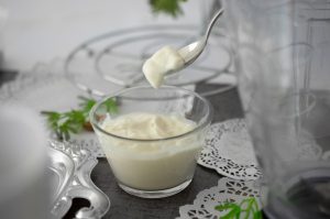 Curd's good bacteria eases digestive discomfort. (Unsplash )