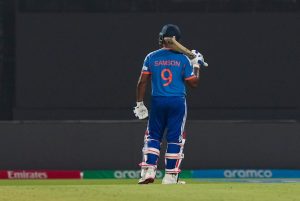 Samson remained calm during the tough run chase (Courtesy: PTI)