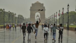 Cloud bands expanded further eastward, reaching Delhi and moving toward western Uttar Pradesh. (Photo: PTI)