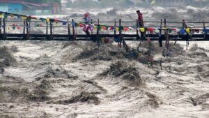 Fresh snowfall is expected to blanket higher reaches of Himachal Pradesh and Uttarakhand, and heavy rainfall is likely, as the western disturbance intensifies over the hills. (Photo: Reuters)