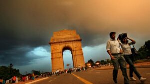 Weather alerts issued by the IMD warn of imminent rain and lightning across Delhi-NCR, with the first wave expected to arrive by early evening. (Photo: Reuters)