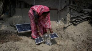 From June 2026, all solar projects in India must use domestically manufactured cells, pushing the country toward a 42 GW cell production target. (Photo: Reuters)