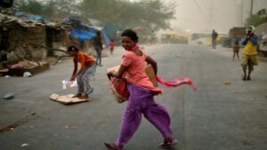 Rainfall, thunderstorms and dust storms are expected to lash several states in Northwest and Central India tomorrow. (Photo: Reuters)