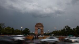 Delhi to see partly cloudy skies and no rain on Monday. (Photo: Reuters)