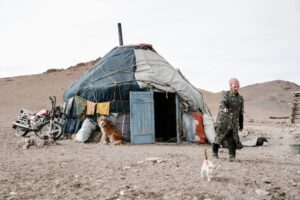 Nomadic Life in the Gobi Desert (Photo: Pexels)