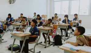 No books but classes on