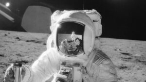 The last human footprint on the Moon is 54 years old. An Apollo astronaut at work on the lunar surface, a scene India intends to recreate, with its own crew, by 2040. (Photo: Nasa)